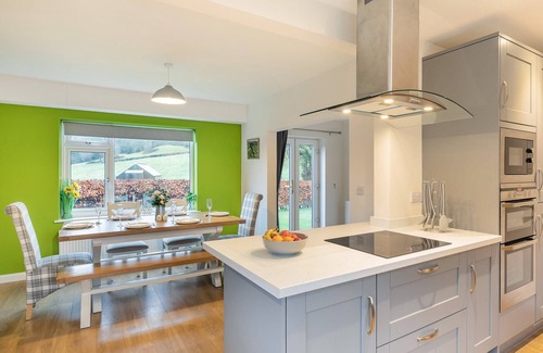 Hope Valley Cottage | 3 bedroom accommodation in Thornhill, Hope Valley