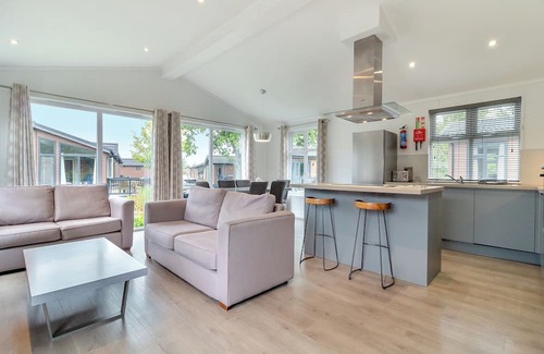 Pentney Ski Chalet | 3 bedroom accommodation in Pentney, King&rsquo;s Lynn