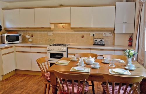Littlebredy Cottage | 3 bedroom accommodation in Winterbourne Steepleton, near Dorchester