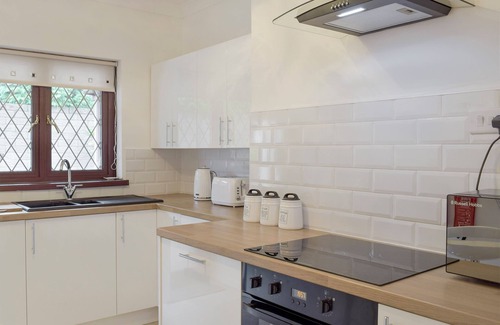 Mumbles Cottage | 3 bedroom accommodation in The Mumbles