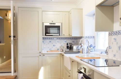 Penicuik Cottage | 3 bedroom accommodation in Nine Mile Burn, near Edinburgh