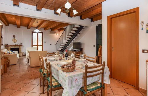 Giarratana House | 3 bedroom accommodation in Giarratana