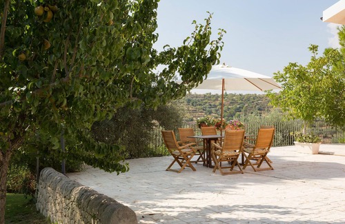 Giarratana House | 3 bedroom accommodation in Giarratana