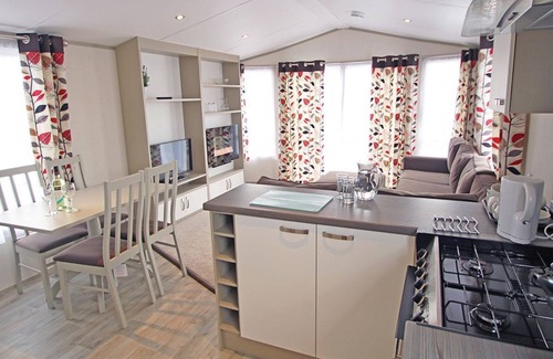 Ringwood House | 3 bedroom accommodation in St. Leonards, Ringwood