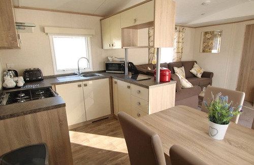 Ringwood House | 3 bedroom accommodation in St. Leonards, Ringwood