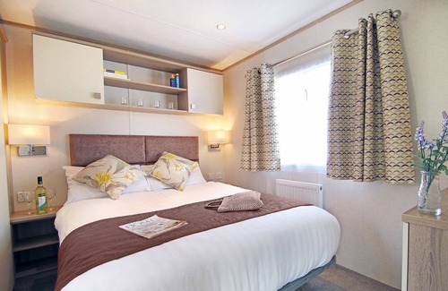 Ringwood House | 3 bedroom accommodation in St. Leonards, Ringwood