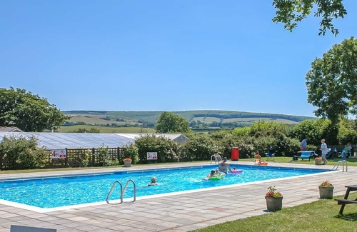 Ningwood House | 3 bedroom accommodation in Newbridge, Nr Yarmouth