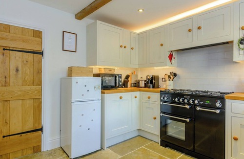Ashford-in-the-Water Cottage | 3 bedroom accommodation in Ashford-in-the-Water, near Bakewell