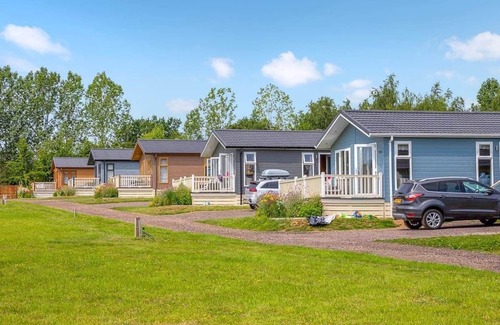 Dereham Ski Chalet | 3 bedroom accommodation in Beetley, Dereham