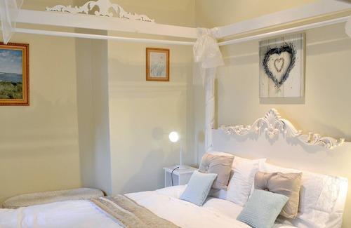 Holmrook Cottage | 3 bedroom accommodation in Birkerthwaite, Birkermoor