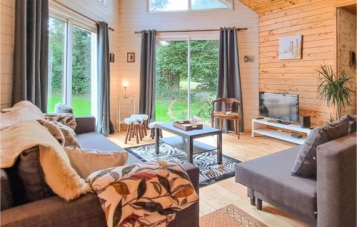 Carrouges House | 3 Bedroom Amazing Home In Carrouges