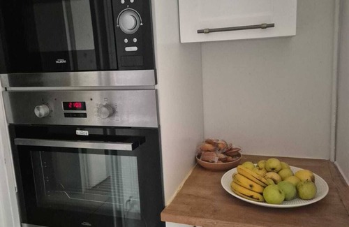 Pyramides Apartment | 3 Bedroom Apartment with Balcony, Parking and Wi-Fi - Courcouronnes