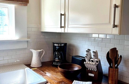 Traverse City Apartment | 3-bedroom Apartment in Charming Downtown Traverse City