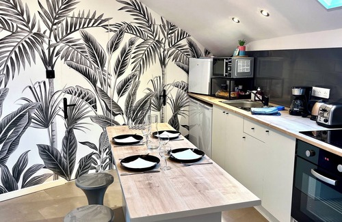 Cholet Condo | 3-bedroom apartment - heart of Cholet - Ideal for families & Puy du Fou (25 min)