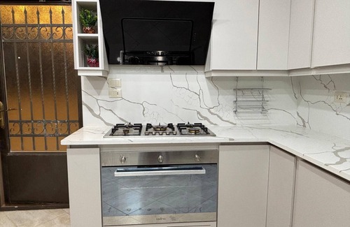 Al Jubeiha Apartment | 3-bedroom apartment in lovely Amman with AC