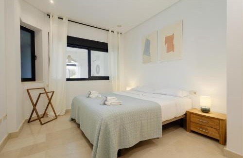 Puerto Banus Apartment | 3 bedroom apartment, with private garden and terrace, in Puerto Banús
