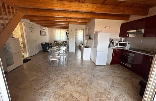 Oletta Apartment | 3 bedroom apartment with swimming pool 3km from St Florent