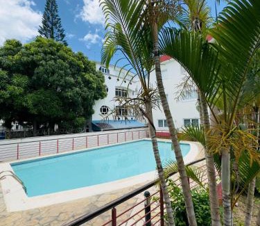 Wolmar Apartment | 3 Bedroom Apt 1min Walk to Beach - AO11