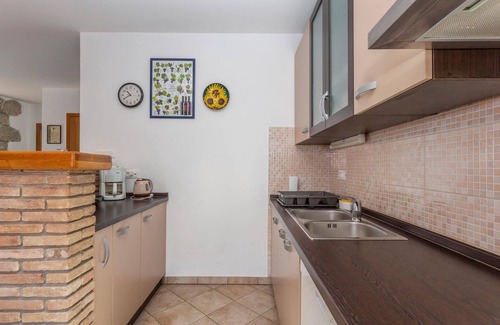 Milcetici Apartment | 3 bedroom awesome apartment in Malinska