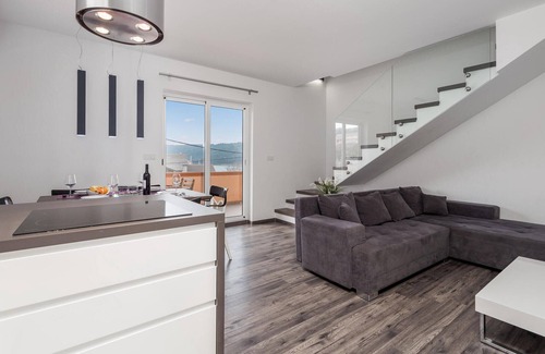 Kampor Apartment | 3 bedroom awesome apartment in Kampor