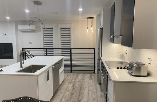 Queensland House | 3 bedroom beach house with hot tub and spectacular view