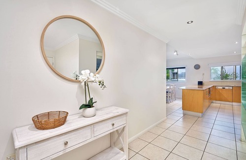 Clifton Beach Apartment | 3 Bedroom Beachfront Apartment at Clifton Beach