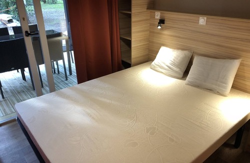 Vidauban Ski Chalet | 3 bedroom chalet in campsite *** with Jacuzzi and heated pool