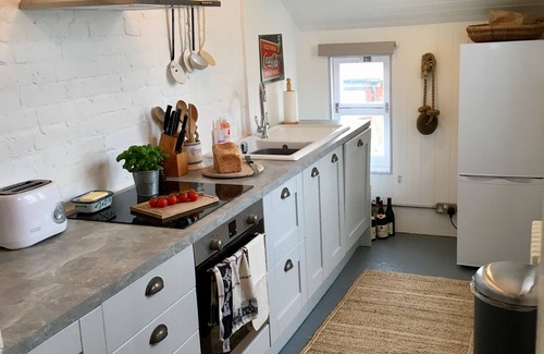 Camber House | 3 bedroom Coastguard Cottage on Camber Sands