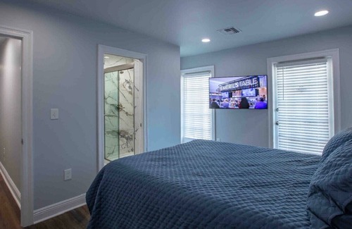 Metairie Condo | 3 Bedroom Condo 15 min to Downtown New Orleans