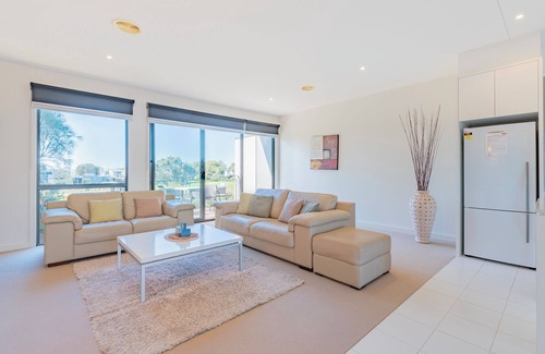 Torquay Apartment | 3 Bedroom Condo - Pool and Tennis Court Access - Torquay