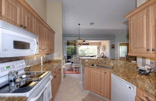 Naples Condo | 3-bedroom condo, resort style gated community in Naples Florida