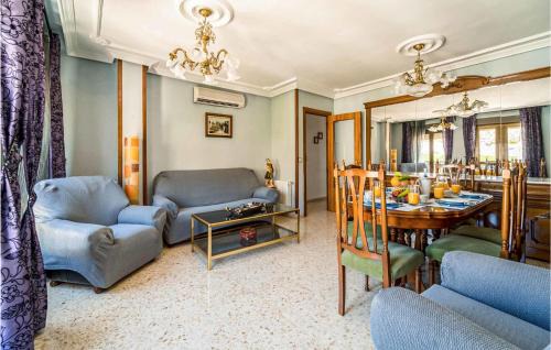 Pegalajar Apartment | 3 Bedroom Cozy Apartment In Pegalajar