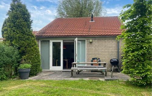 Stellendam House | 3 Bedroom Cozy Home In Stellendam