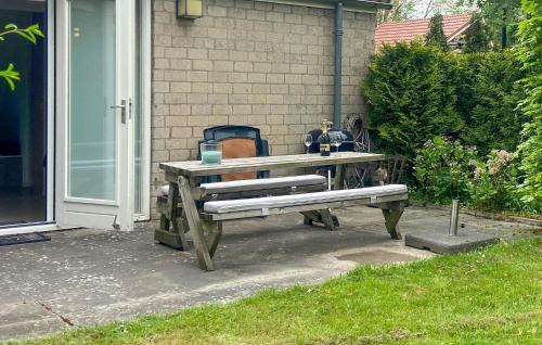 Stellendam House | 3 Bedroom Cozy Home In Stellendam