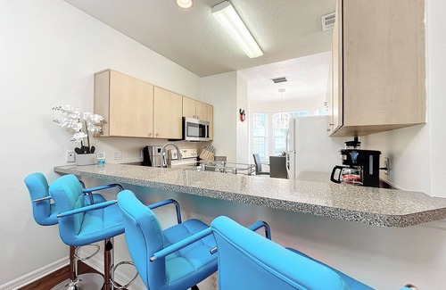 Cumbrian Lakes House | 3-bedroom Disney Townhome Retreat