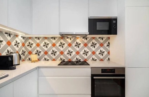 Lisbon Old Town Apartment | 3-Bedroom Duplex in Lisbon’s Trendy Principe Real with Pvt Balcony family only