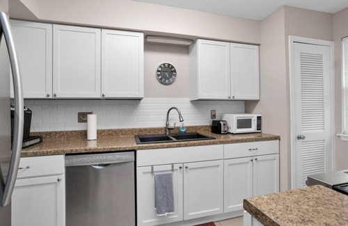 Kempwood Apartment | 3-Bedroom Duplex in Spring Branch Area of Houston