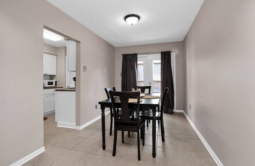 Kempwood Apartment | 3-Bedroom Duplex in Spring Branch Area of Houston