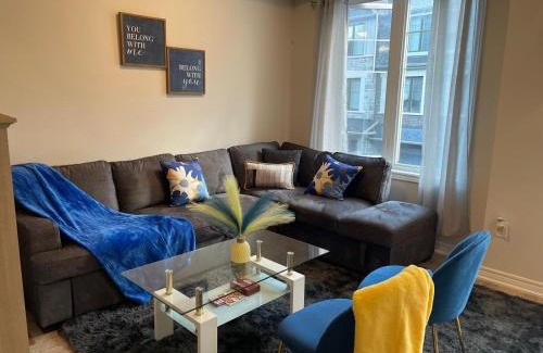 Brampton House | 3 bedroom Entire Town House Ravine lot- Brampton