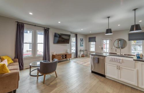 Burns Park House | 3 Bedroom Greek Revival Cottage Walk to Big House