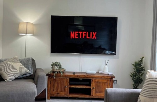 Llanfair Waterdine House | 3 Bedroom Home - 6 guests