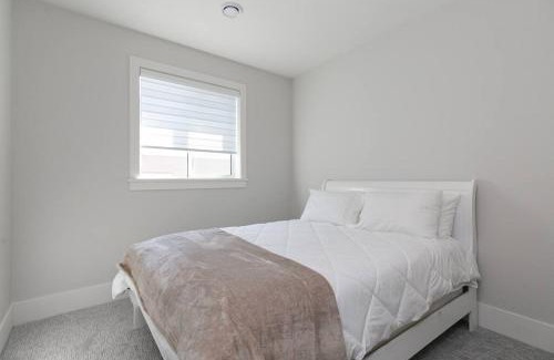 Victoria Apartment | 3-bedroom home in Langford