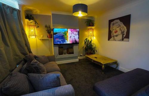 Ipswich House | 3 Bedroom Home in the Dale’s, Very close to Ipswich town centre.