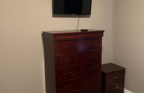 Clarksville House | 3 bedroom home