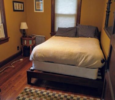 Clifton House | 3 Bedroom House 2 Bath House Near New York