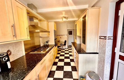 Sidcup House | 3 Bedroom House in DA15