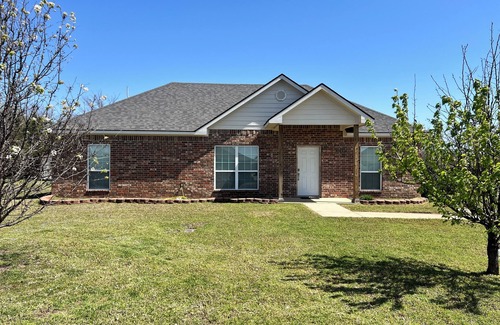 Calera House | 3-bedroom house in marvelous Calera with WiFi, AC