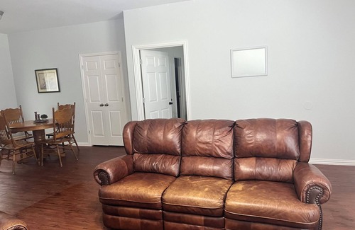 Calera House | 3-bedroom house in marvelous Calera with WiFi, AC