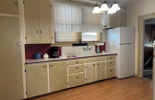 Circleville House | 3-bedroom house in delightful Circleville with AC, WiFi. Enjoy a cozy stay