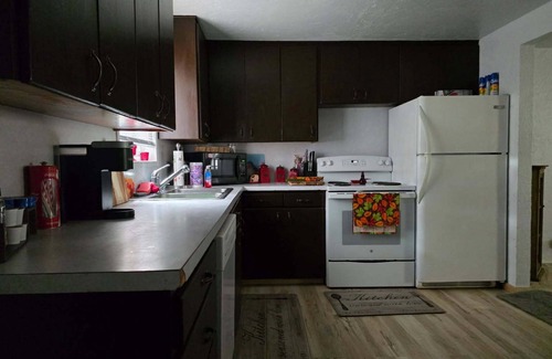 Thurston House | 3-bedroom house in fabulous Mckenzie River/Springfield